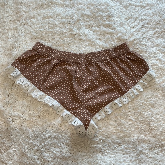 By Anthtropologie Brown Polka Dot Shorts with Lace Trim - Picture 3 of 4